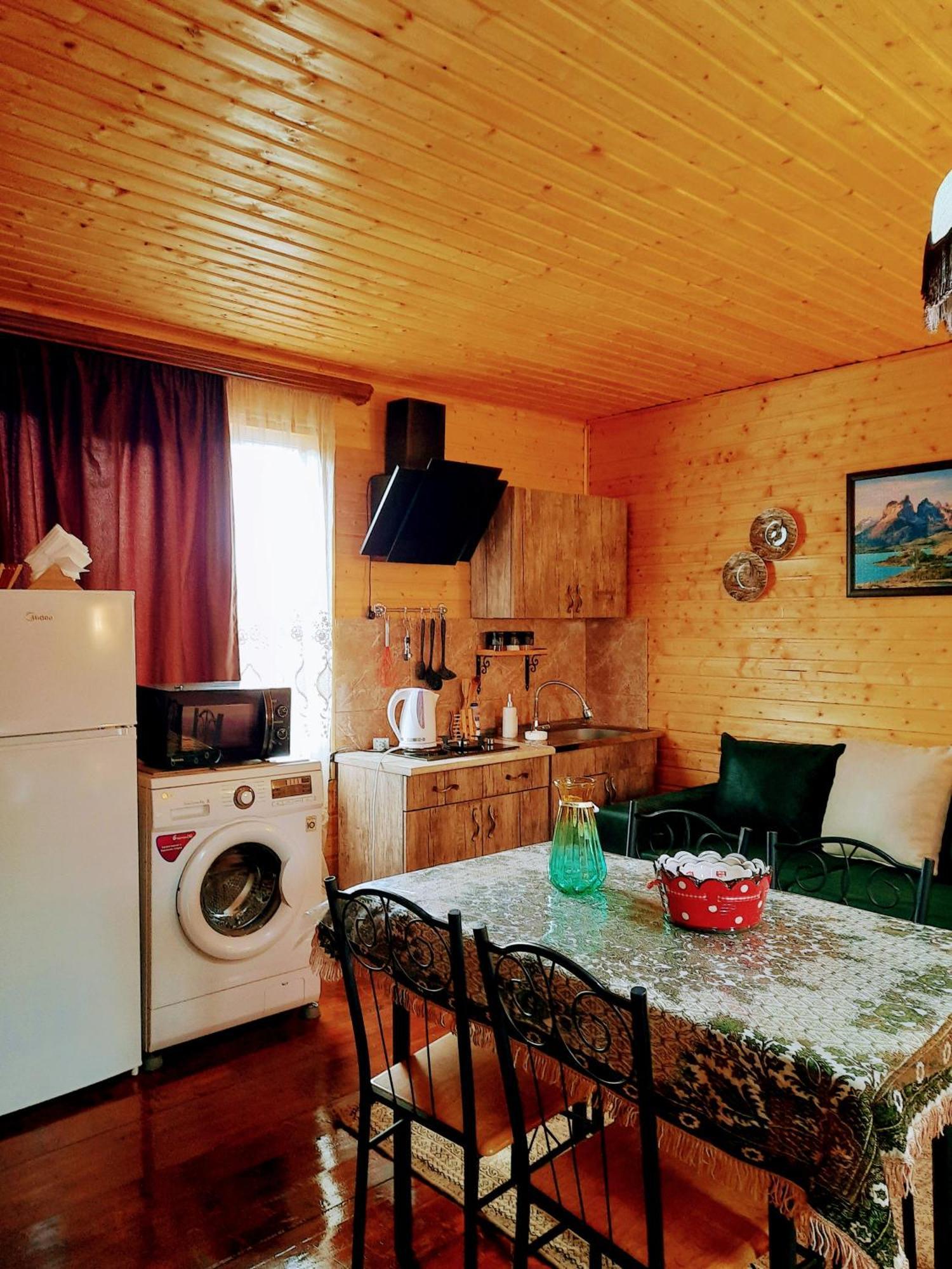 Family Hotel Maia - Cемейная Гостиница Майя Dashbashi Exteriér fotografie